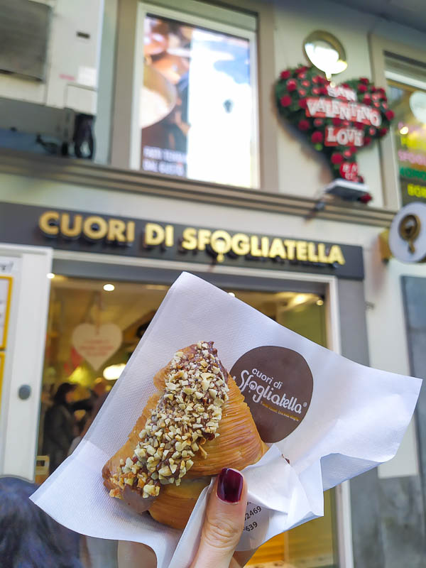 Cuori di sfogliatelle a Napoli